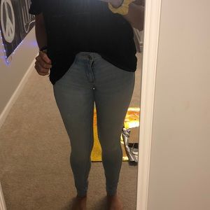 Hollister low rise super skinny jeans